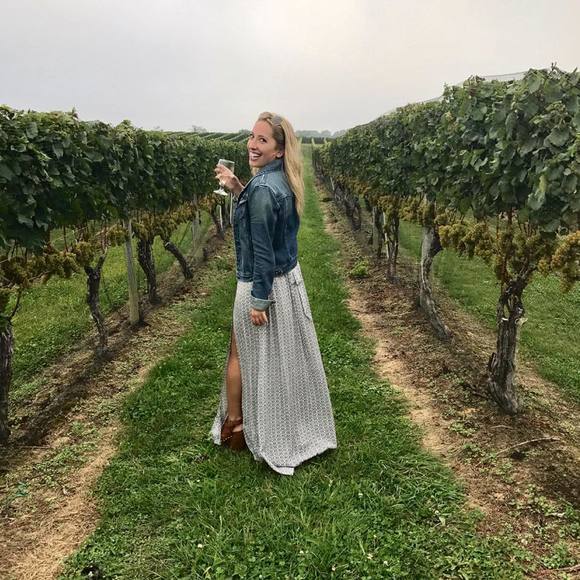 Meet your Posher, Izzy - Picture 1 of 1